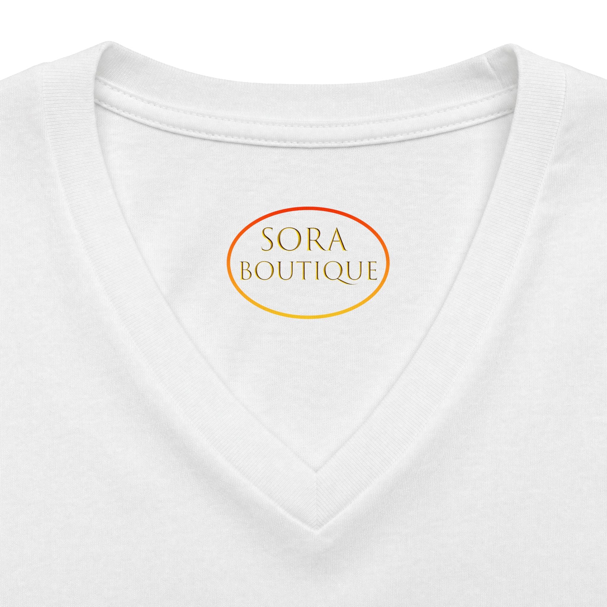 Pet Lover V-Neck Tee — "Partager l'amour avec les animaux" Animal Rescue Shirt